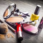 Cam Gibi Cilt (Glass Skin) Trendi Nedir? Işıltılı ve Pürüzsüz Cilt İçin Rehber